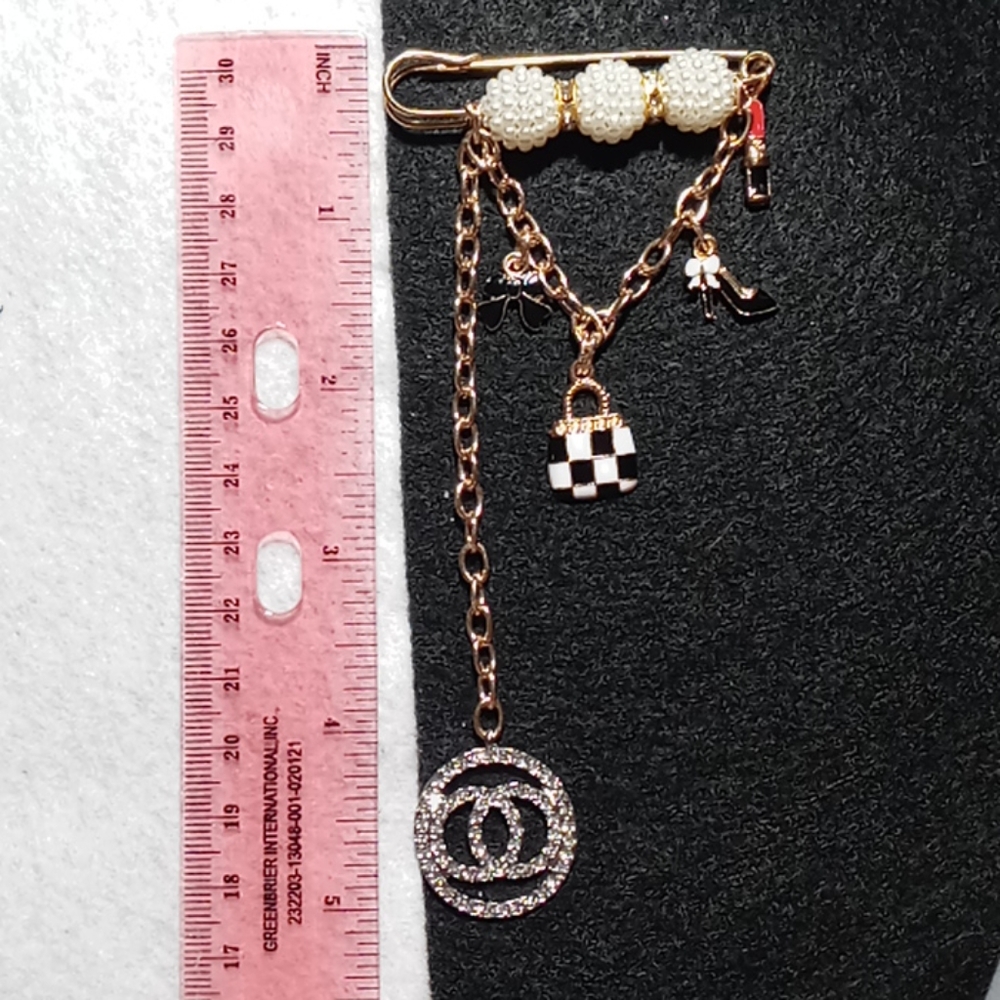 Cute Brooch - Picture 4 of 6